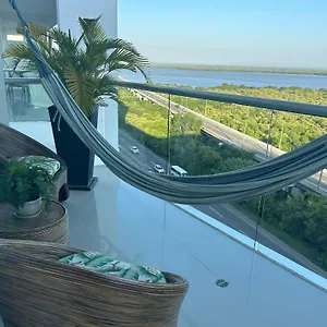 Hermoso Apartamento: Beachfront Comfort With Direct Access Apartment
